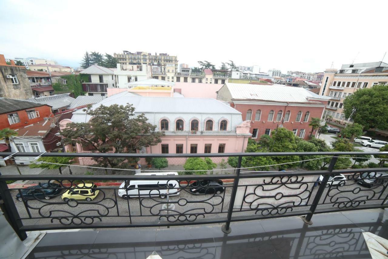 Makvalas Apartment In Batumi Centre Exterior foto